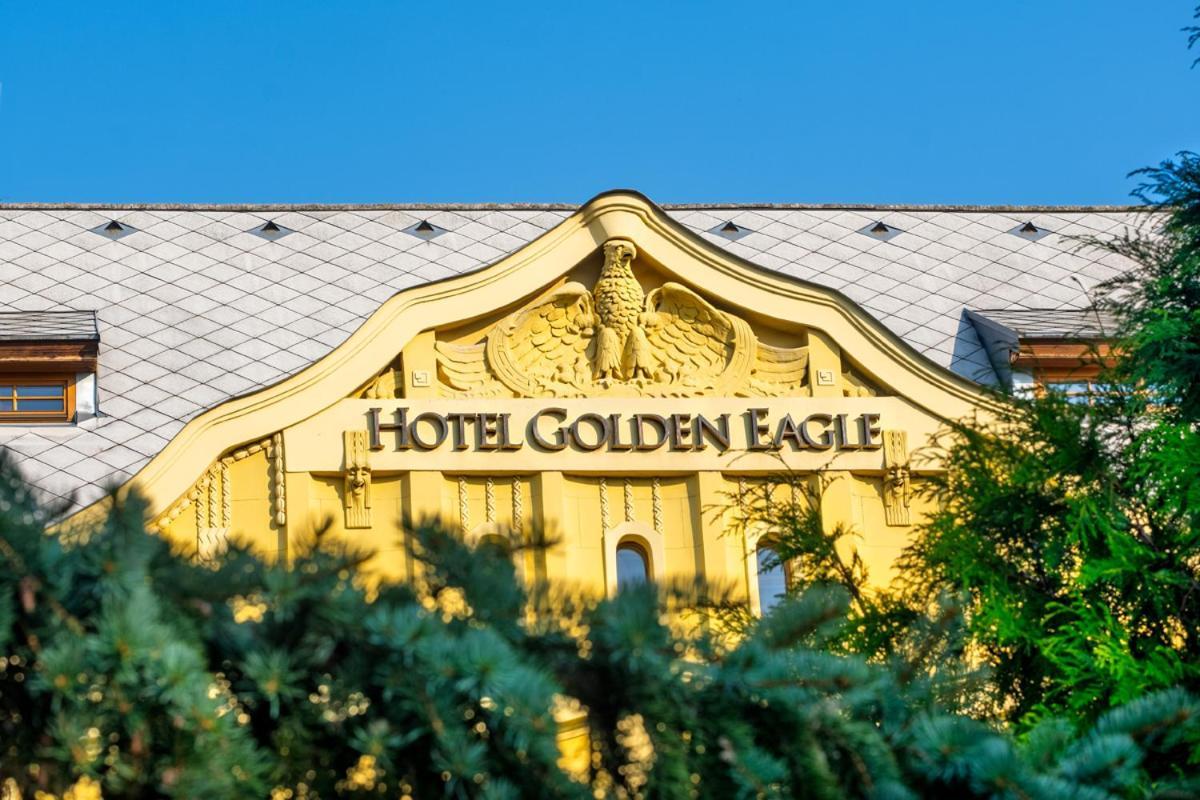 Hotel Golden Eagle Levice Exterior photo